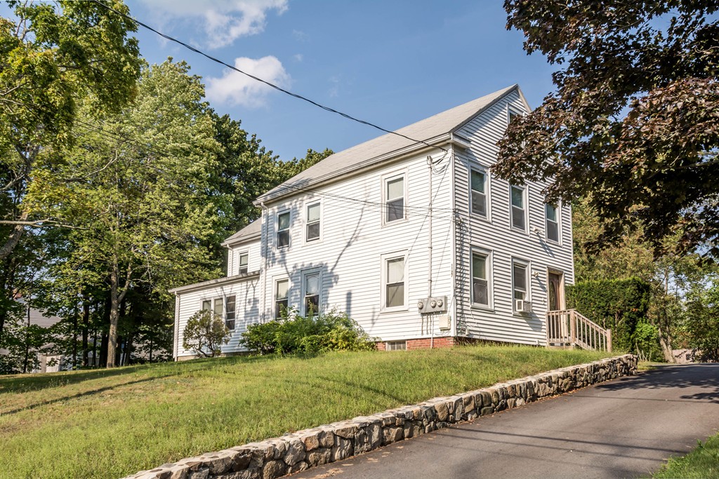 1127 Main Street Reading, MA 01867 - Photo 2 of 30 Gallery Image 2