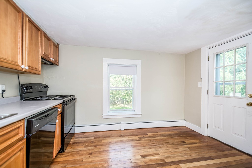 1127 Main Street Reading, MA 01867 - Photo 10 of 30 Gallery Image 10