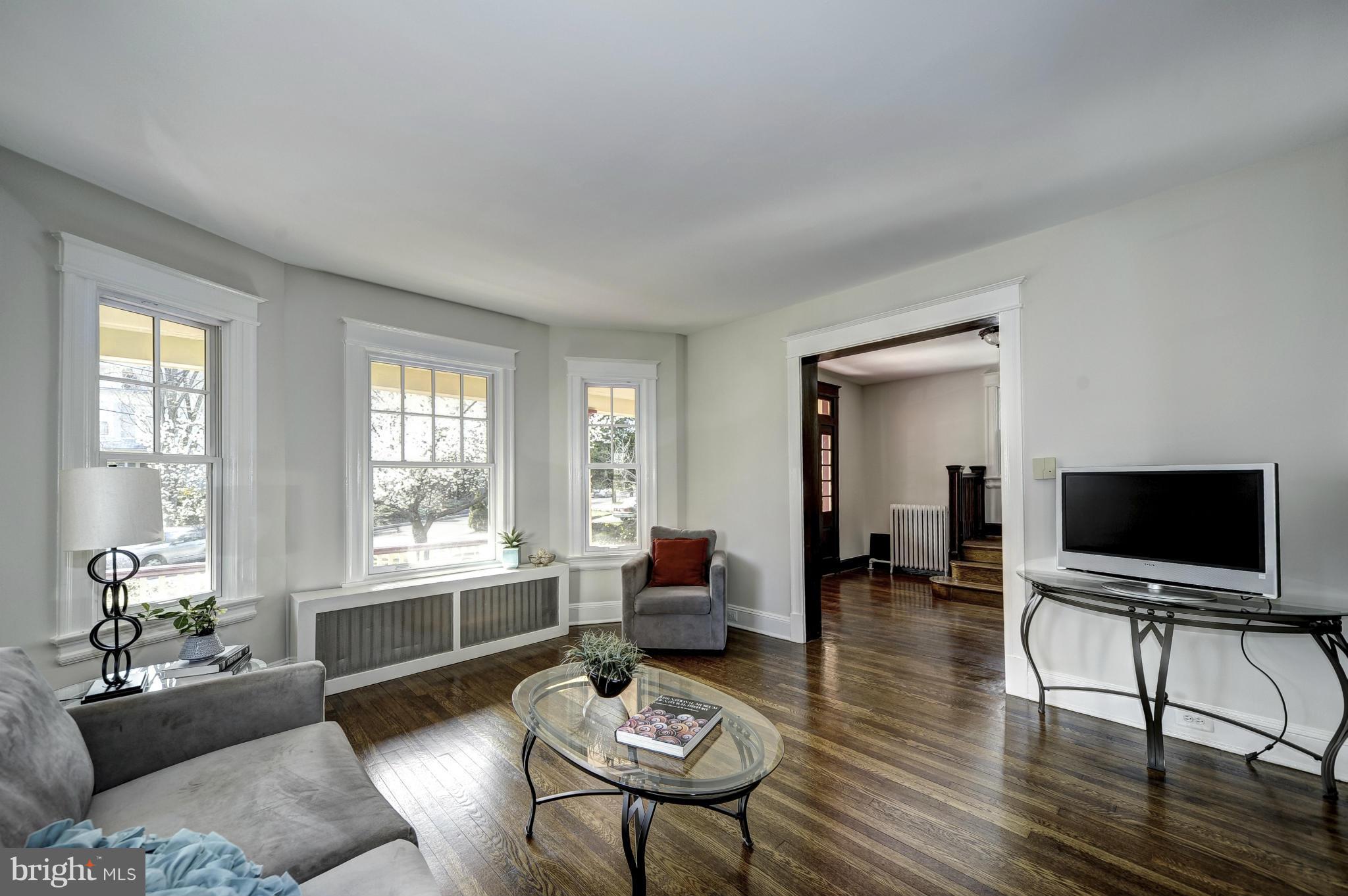 7219 Blair Road Northwest Washington, DC 20012 - Photo 5 of 30 Living Room