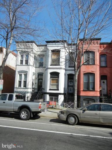 729 6th Street Northeast Washington, DC 20002 - Photo 1 of 28 Exterior (Main)
