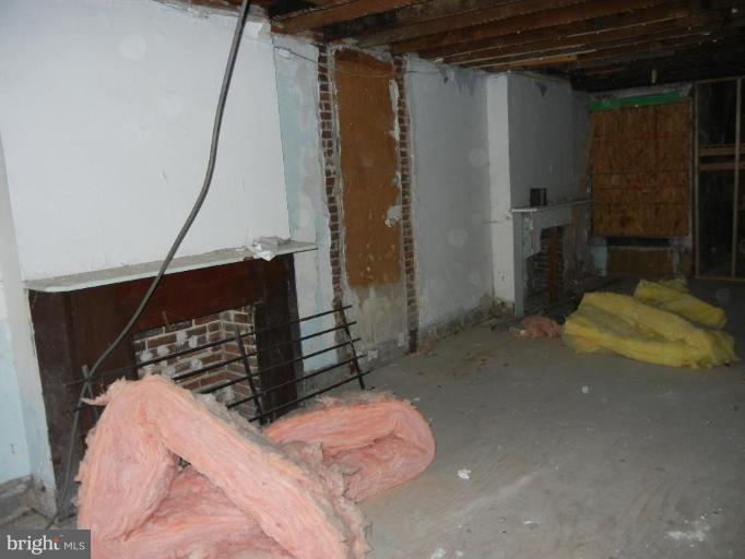 729 6th Street Northeast Washington, DC 20002 - Photo 25 of 28 Living Room #2