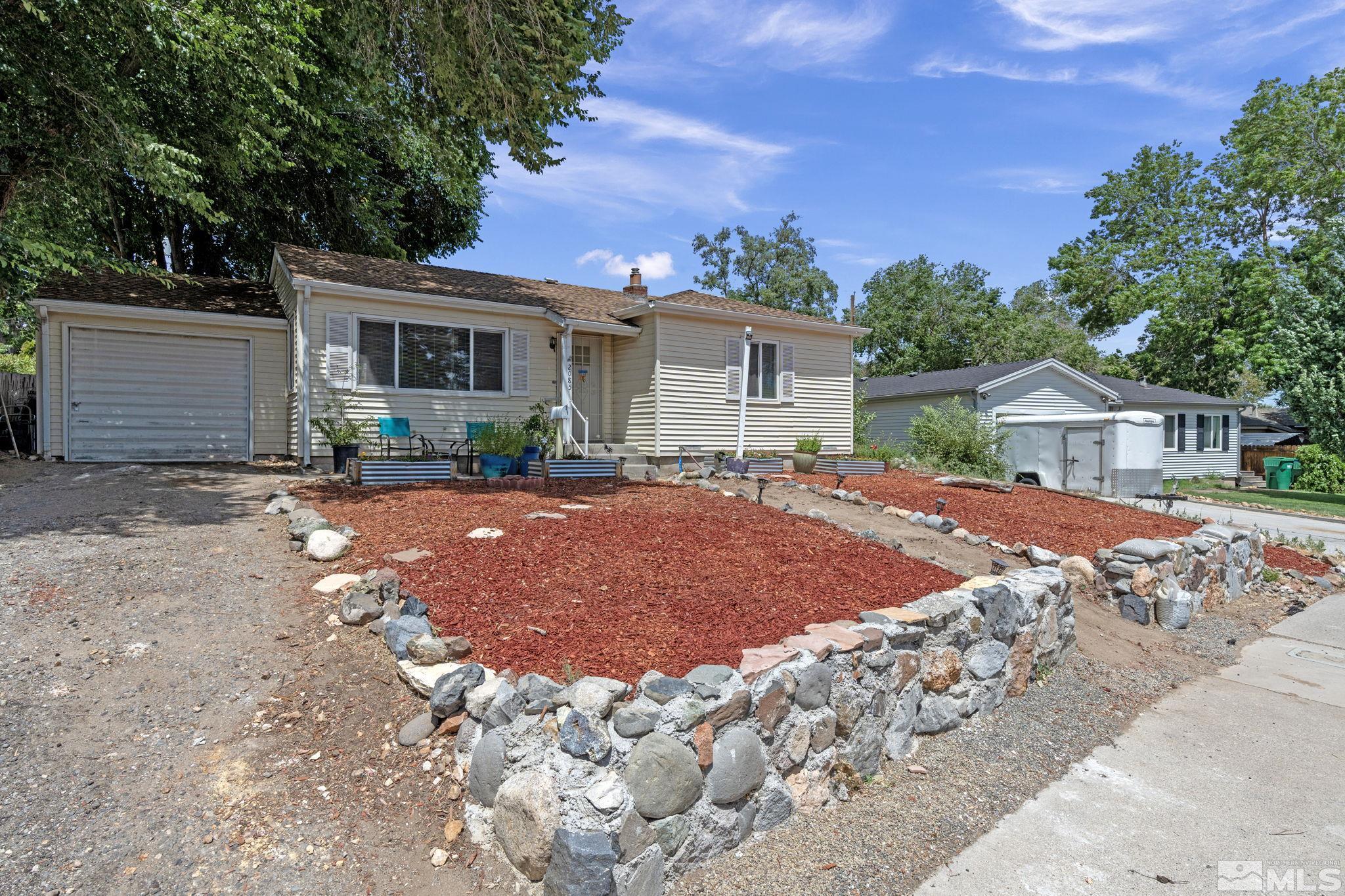 2085 Lassen Drive Reno, NV 89503 - Photo 3 of 23 Photo 3