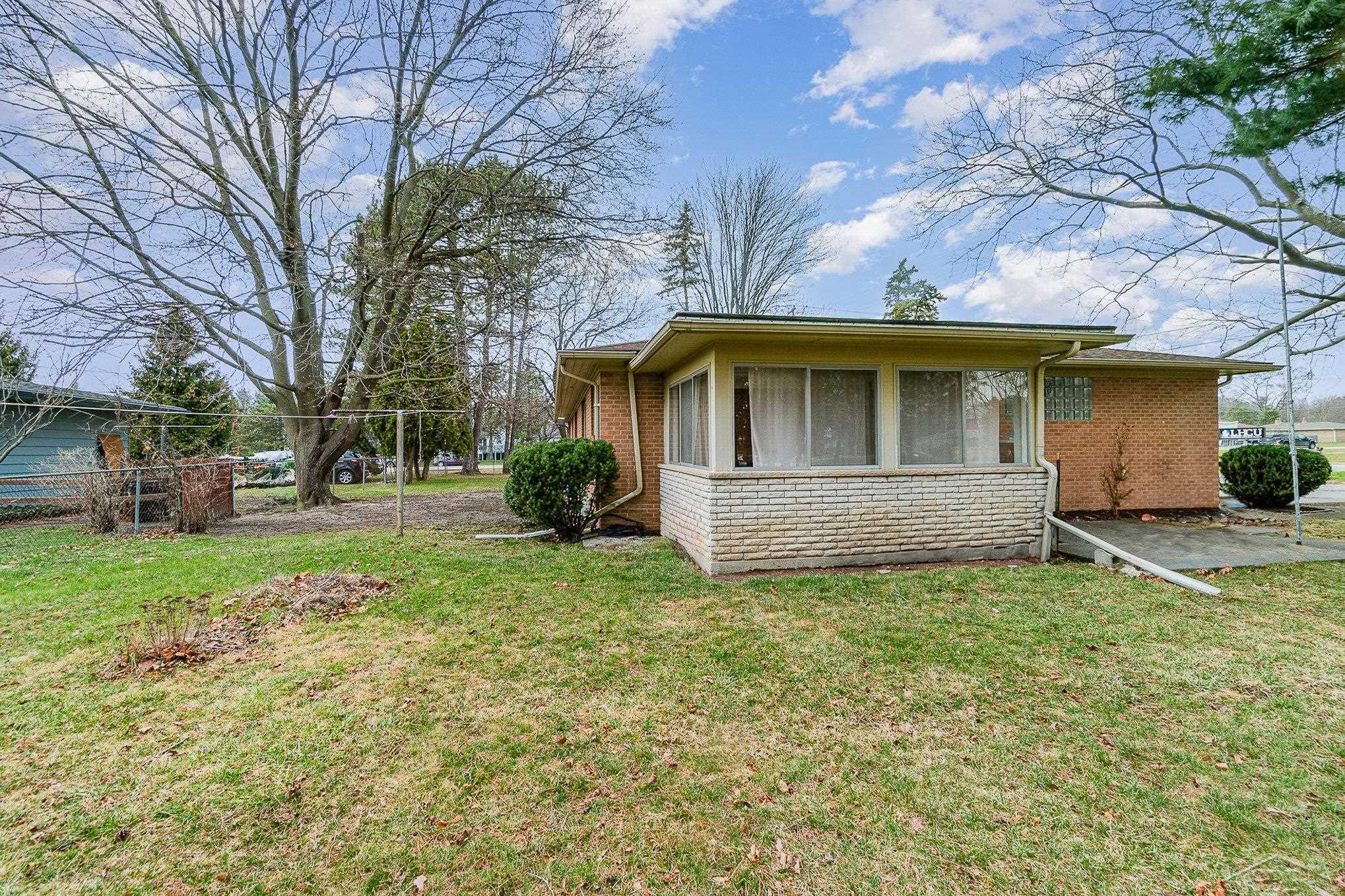 2975 Wieneke Road Saginaw, MI 48603 - Photo 19 of 20 50171190-cd2fa697-ee3a-4c56-84cb-aef852981f0c.JPG