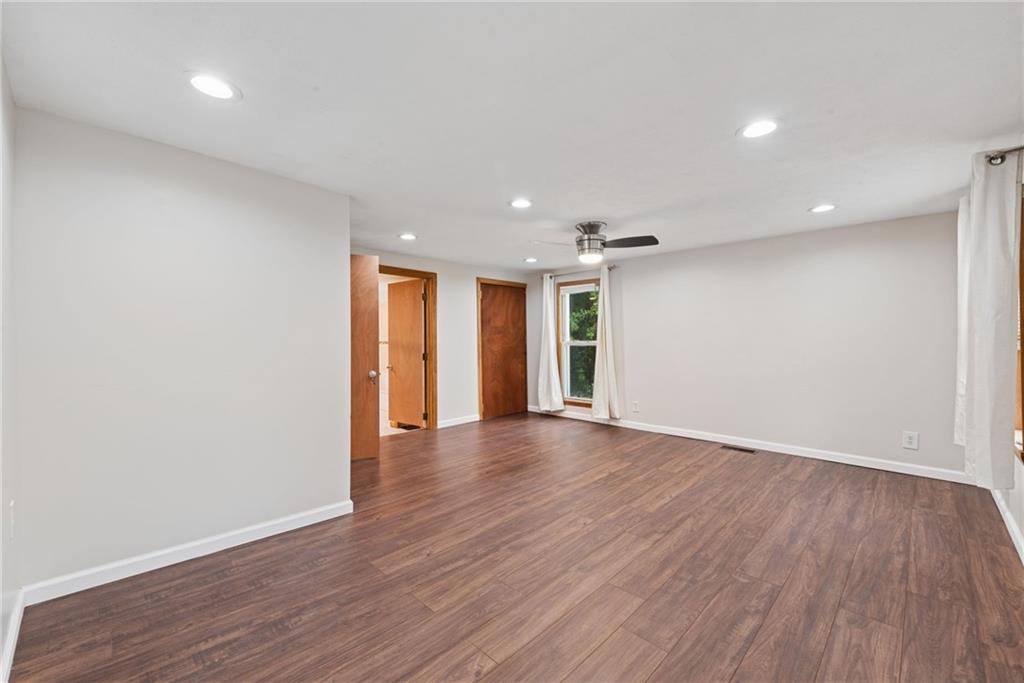 109 Jefferson Street Midway, PA 15060 - Photo 23 of 40