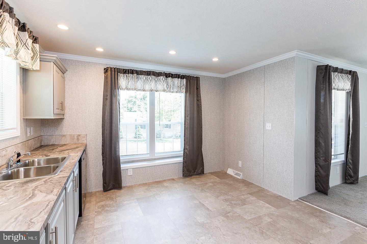 92 Cherokee Drive Windsor, PA 17366 - Photo 6 of 13