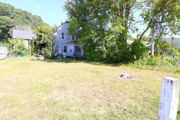 $329,000 | 40 Union Street, Hartford, VT 05001
