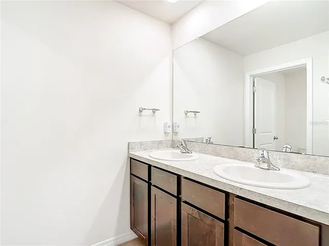 $384,900 | 8075 Broad Pointe Drive, Zephyrhills, FL 33540