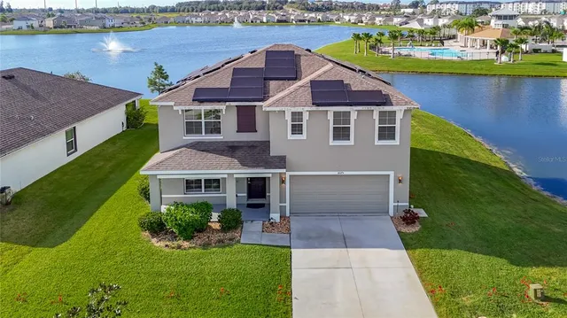 $384,900 | 8075 Broad Pointe Drive, Zephyrhills, FL 33540