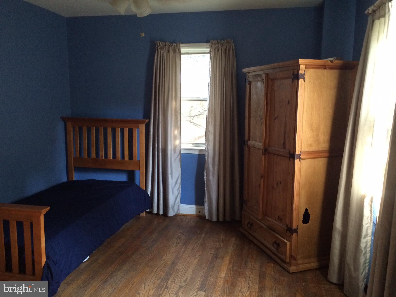 3403 Pinkney Road Baltimore, MD 21215 - Photo 11 of 20 Bedroom