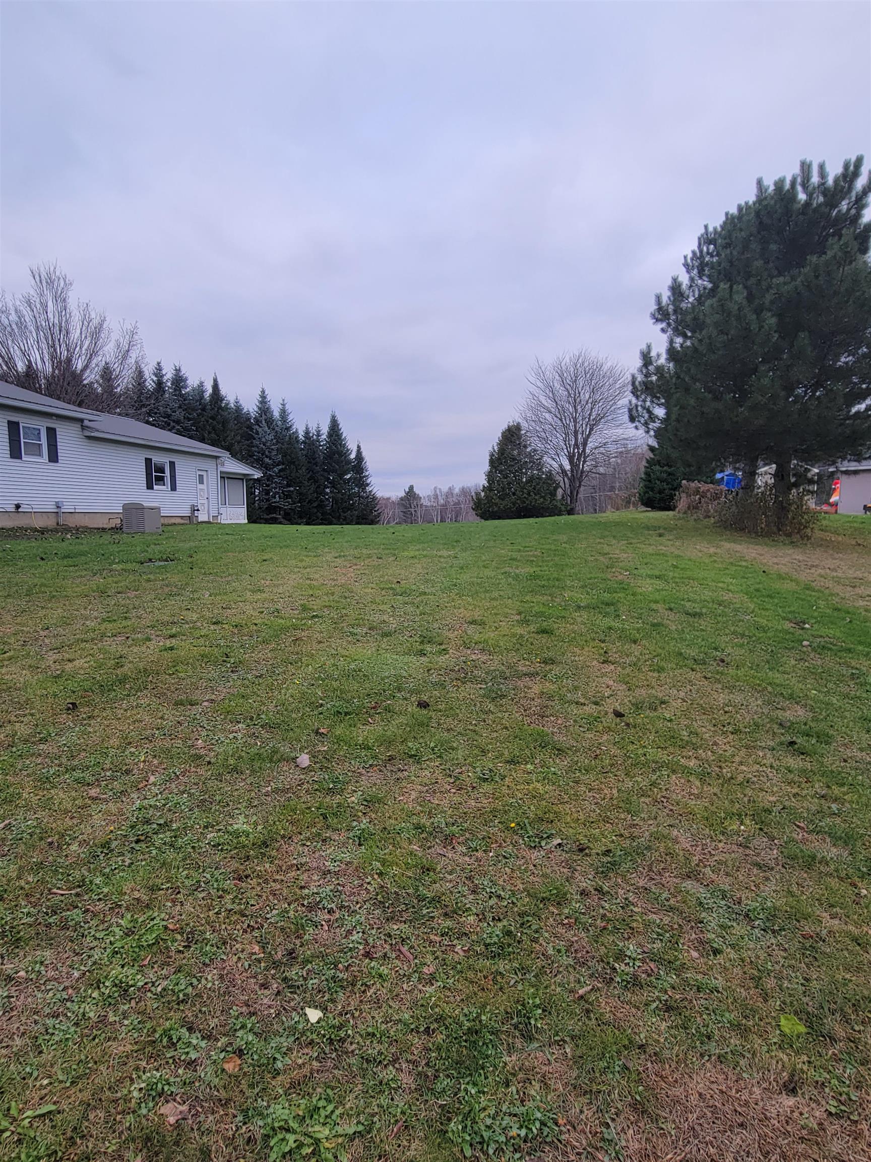 21 Lakeview Drive Derby, VT 05855 - Photo 11 of 27