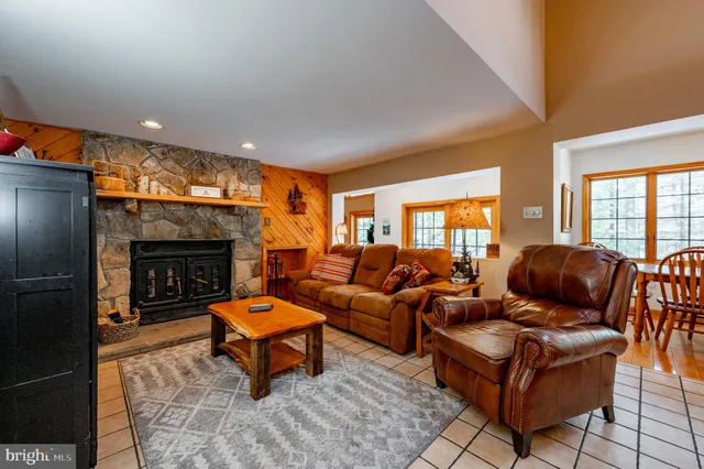 $1,749,000 | 1019 Lake Shore Drive, Oakland, MD 21550