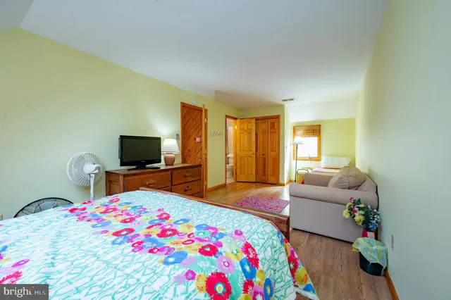 $1,749,000 | 1019 Lake Shore Drive, Oakland, MD 21550