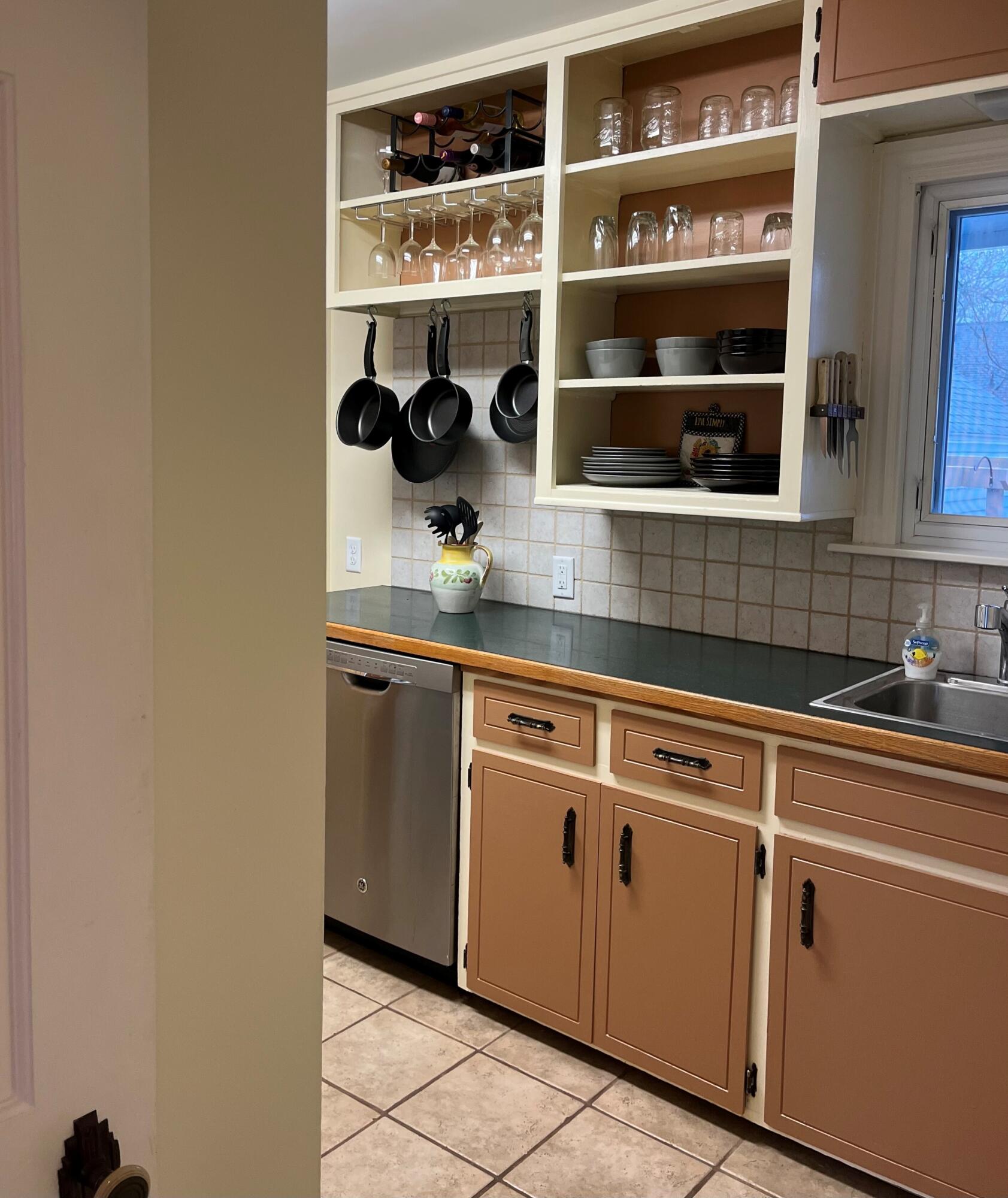 2946 Roosevelt Road Muskegon, MI 49441 - Photo 14 of 24 10