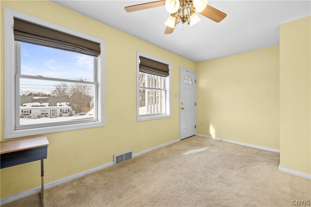 38 Forest Road New Hartford, NY 13501 - Photo 14 of 41