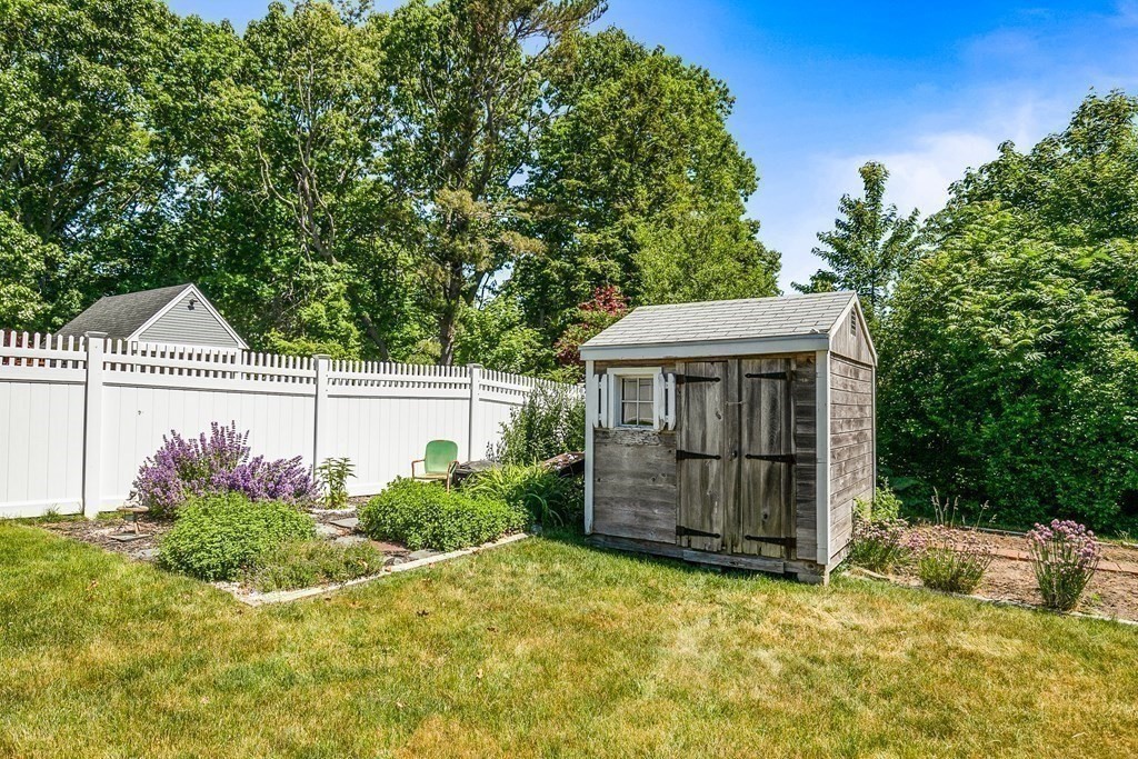 70 Cedar Road Marshfield, MA 02050 - Photo 12 of 41