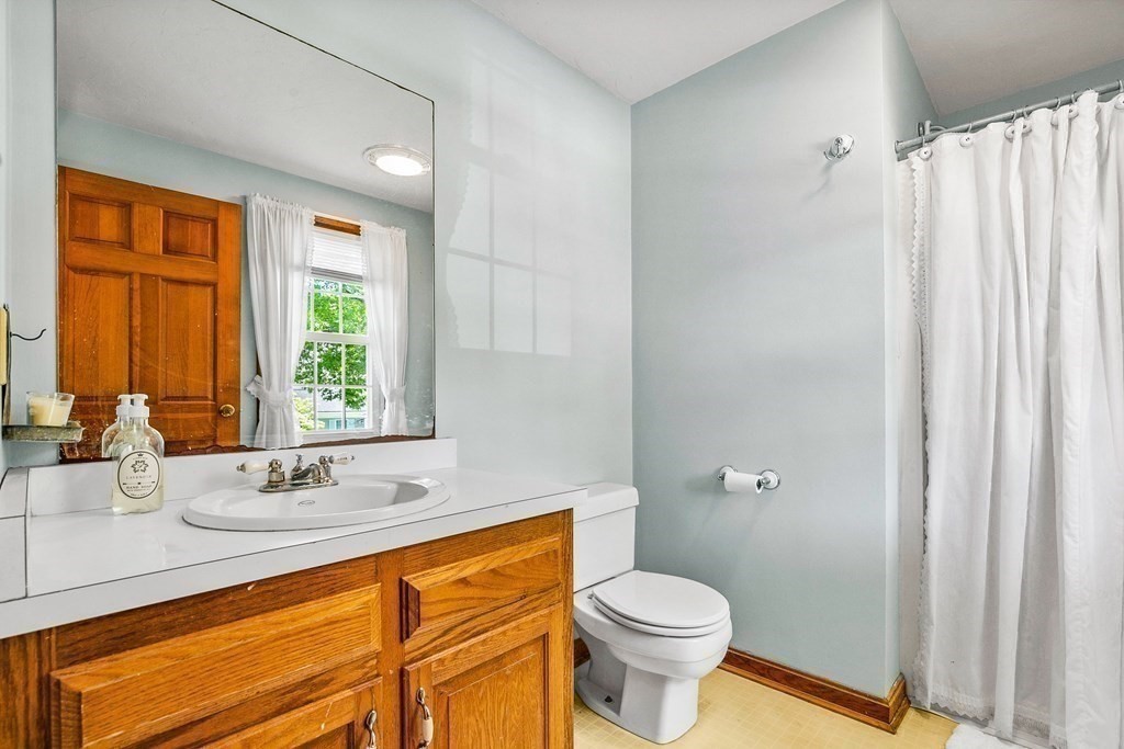 70 Cedar Road Marshfield, MA 02050 - Photo 29 of 41