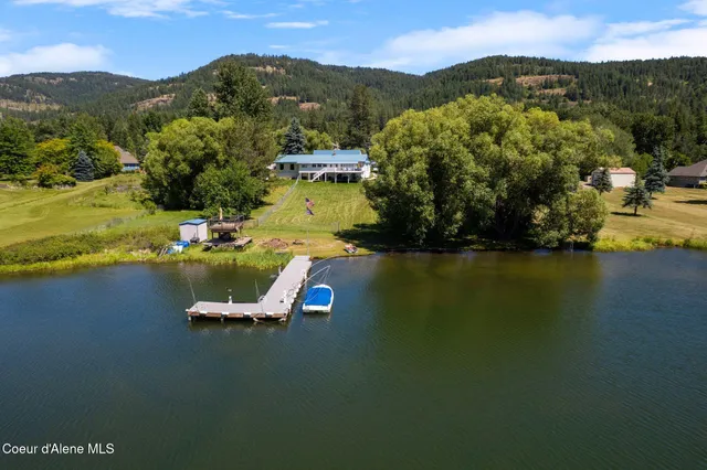 $1,750,000 | 291 Comeback Bay Lane, Sagle, ID 83860