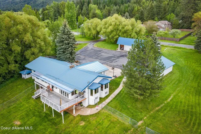 $1,750,000 | 291 Comeback Bay Lane, Sagle, ID 83860