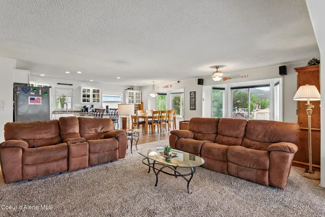 $1,750,000 | 291 Comeback Bay Lane, Sagle, ID 83860