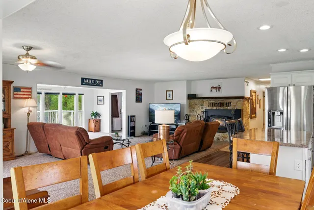 $1,750,000 | 291 Comeback Bay Lane, Sagle, ID 83860