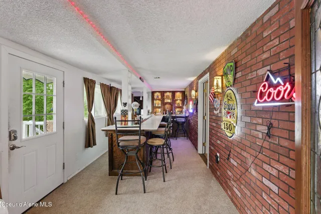 $1,750,000 | 291 Comeback Bay Lane, Sagle, ID 83860