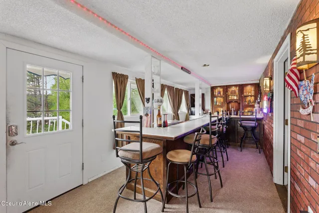 $1,750,000 | 291 Comeback Bay Lane, Sagle, ID 83860