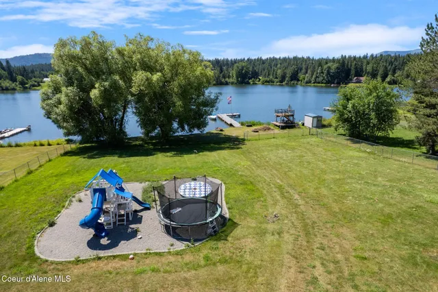 $1,750,000 | 291 Comeback Bay Lane, Sagle, ID 83860