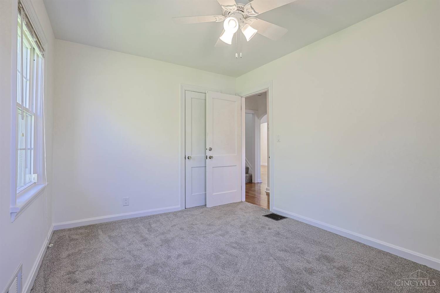 1965 Hunt Road Cincinnati, OH 45215 - Photo 22 of 45