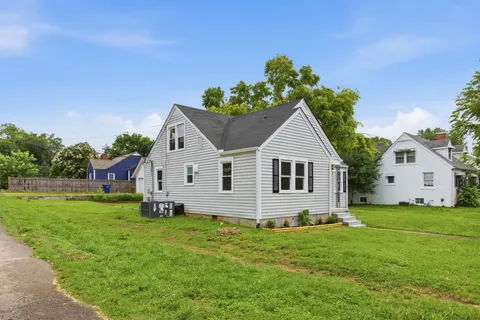 $288,000 | 406 Pickens Lane, Columbia, TN 38401