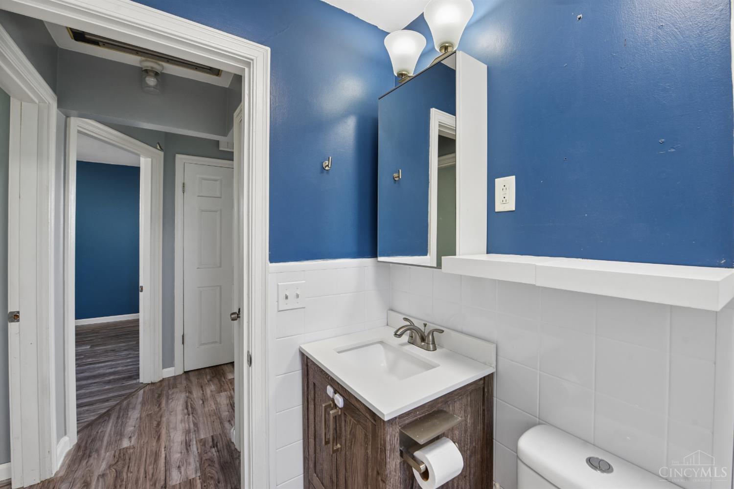 627 Roebling Road Cincinnati, OH 45238 - Photo 21 of 53