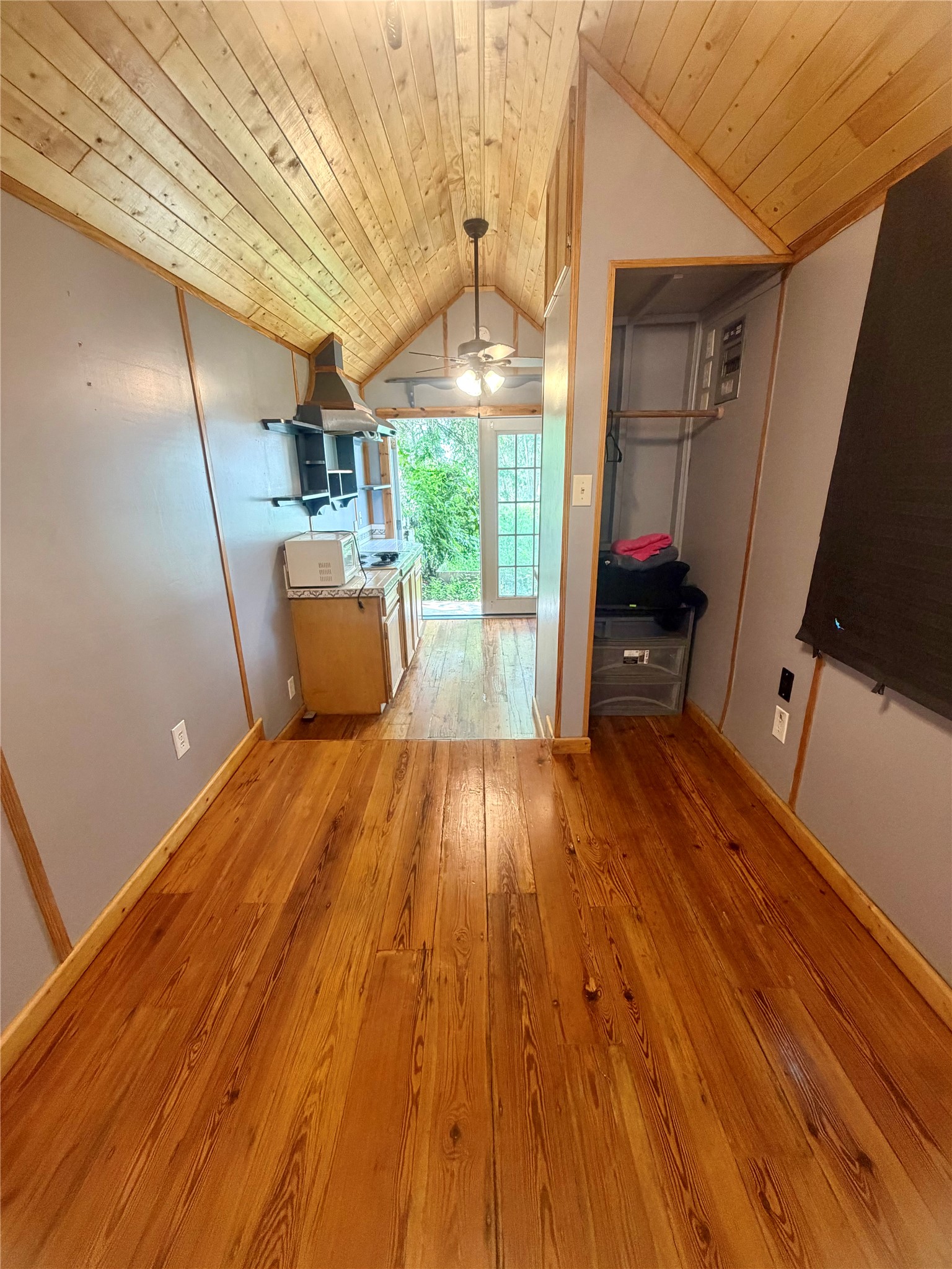 184 3rd Street, Unit 2 Maxwell, TX 78656 - Photo 5 of 11