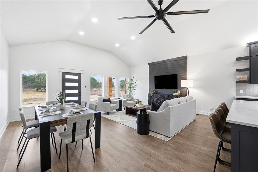 388 Fern Valley Road Waco, TX 76708 - Photo 10 of 40 Dining and Living