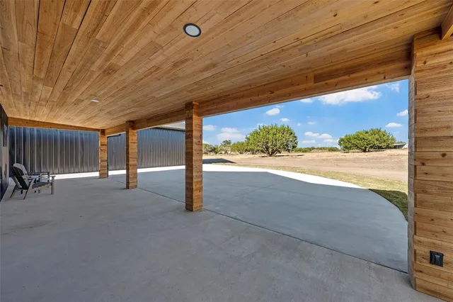 $650,000 | 388 Fern Valley Road, Waco, TX 76708