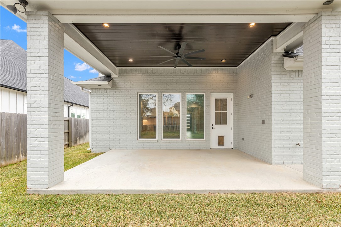 1736 Blanco Bend Drive College Station, TX 77845 - Photo 35 of 36 a view of an empty room with a window