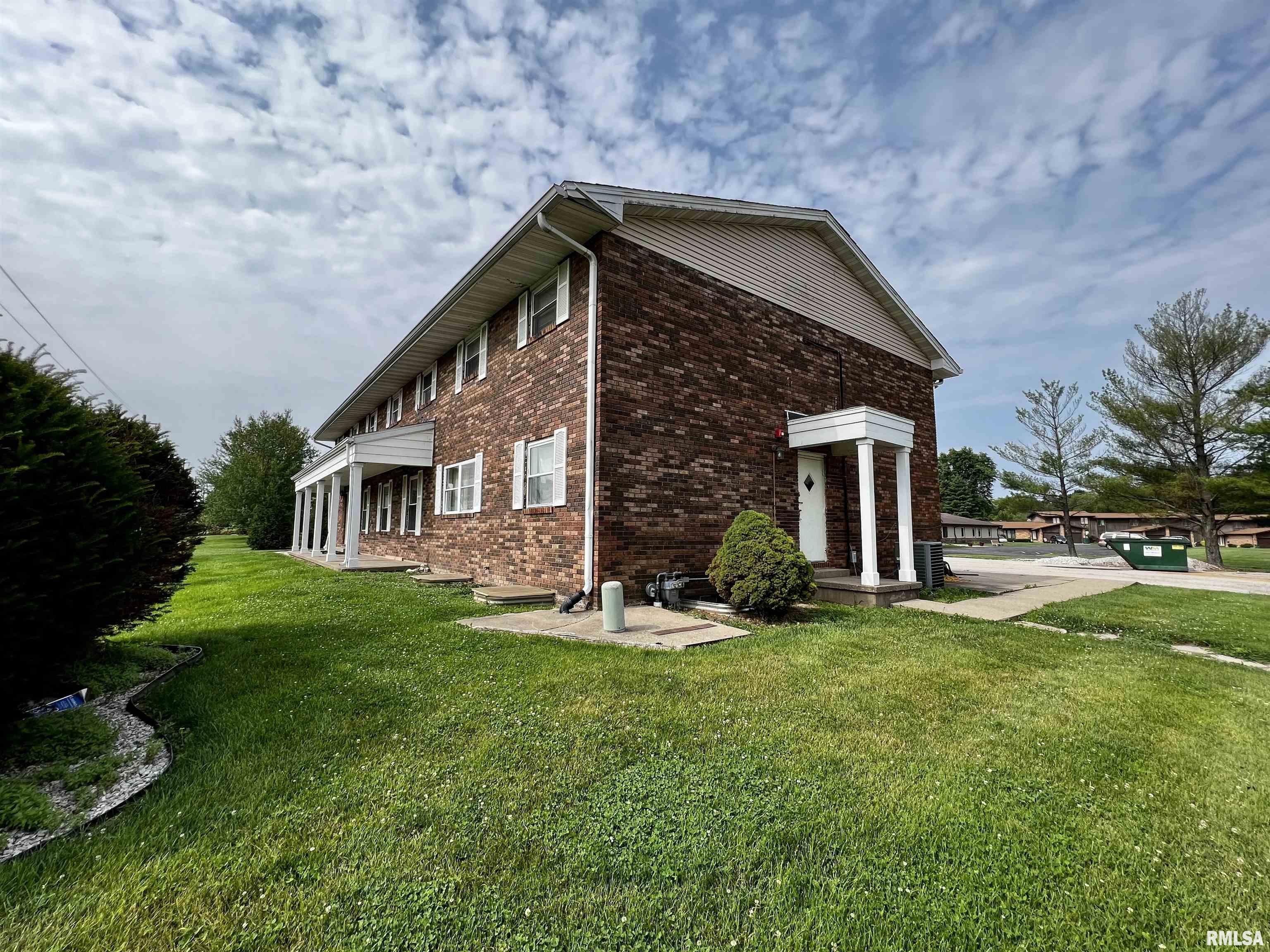 721 Wigwam Hollow Road Macomb, IL 61455 - Photo 2 of 55