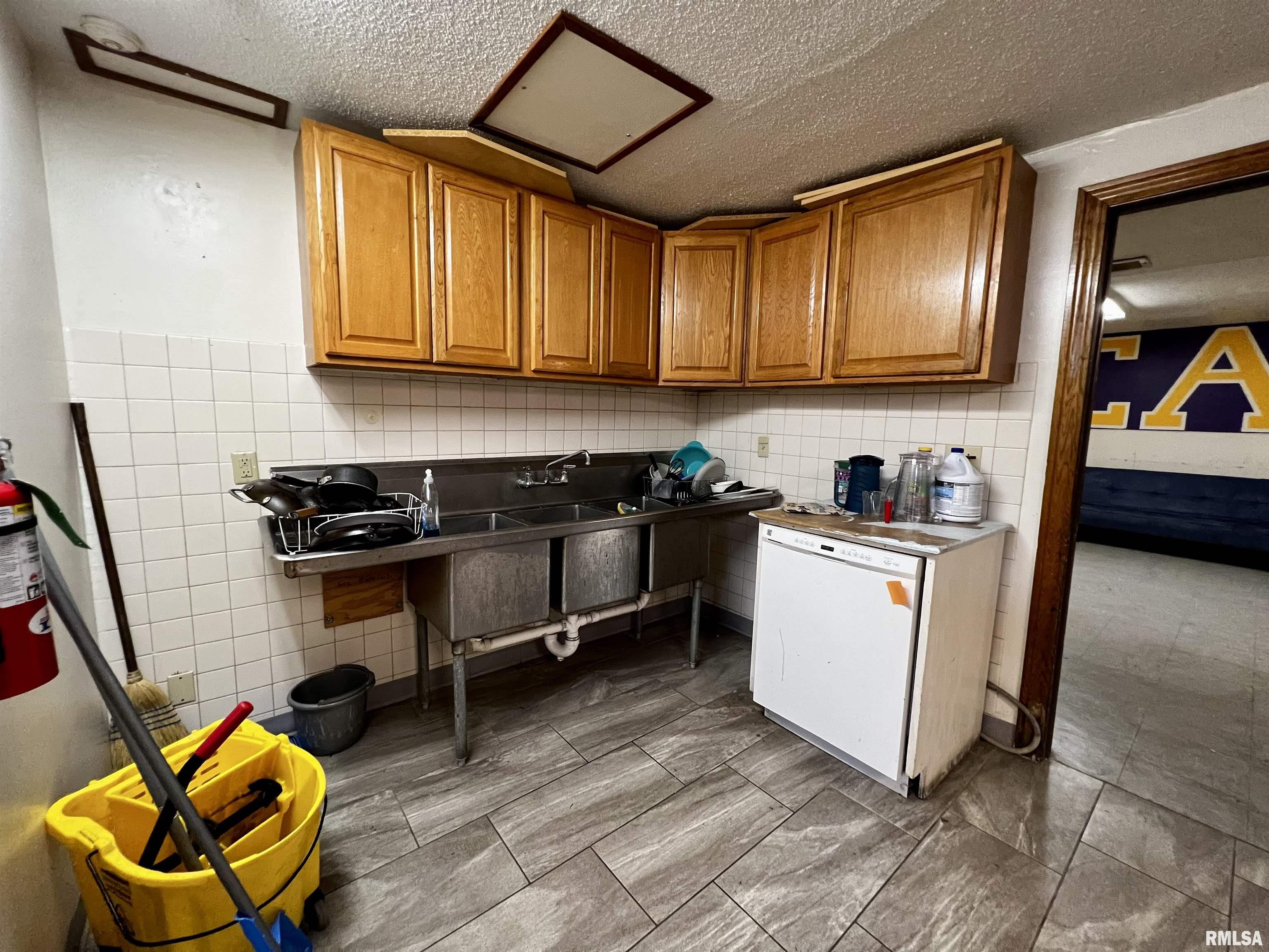 721 Wigwam Hollow Road Macomb, IL 61455 - Photo 43 of 55