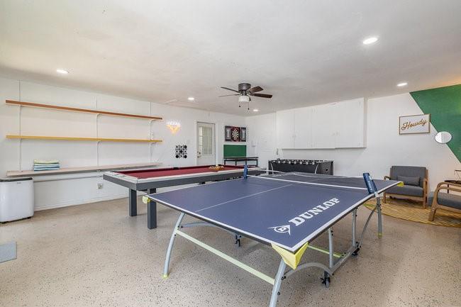 2404 Crestview Circle Irving, TX 75062 - Photo 28 of 39 a room with gym equipment