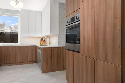 $665,000 | 2335 North Commonwealth Avenue, Unit 3G, Chicago, IL 60614