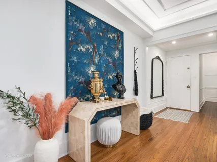 $665,000 | 2335 North Commonwealth Avenue, Unit 3G, Chicago, IL 60614