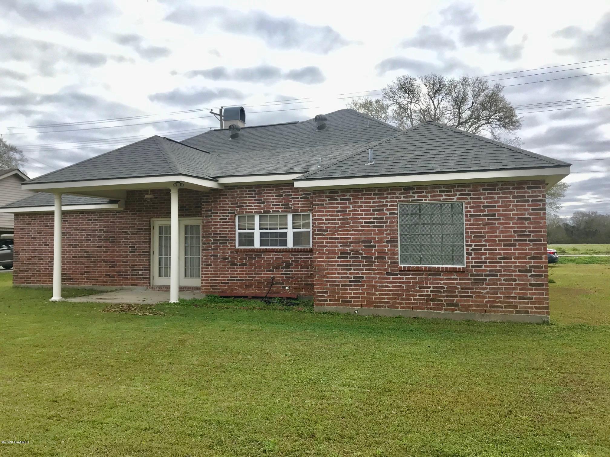 304 Bonin Road Lafayette, LA 70508 - Photo 21 of 23 Back of home