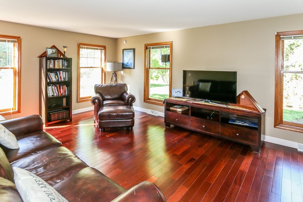 520 Springfield Street Wilbraham, MA 01095 - Photo 6 of 30 Gallery Image 6