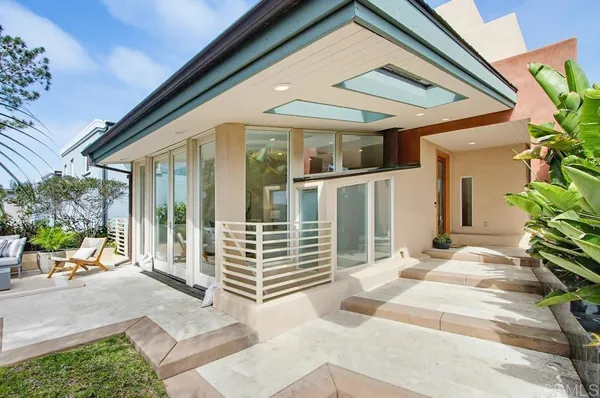 $4,300,000 | 1407 Ocean Avenue, Del Mar, CA 92014