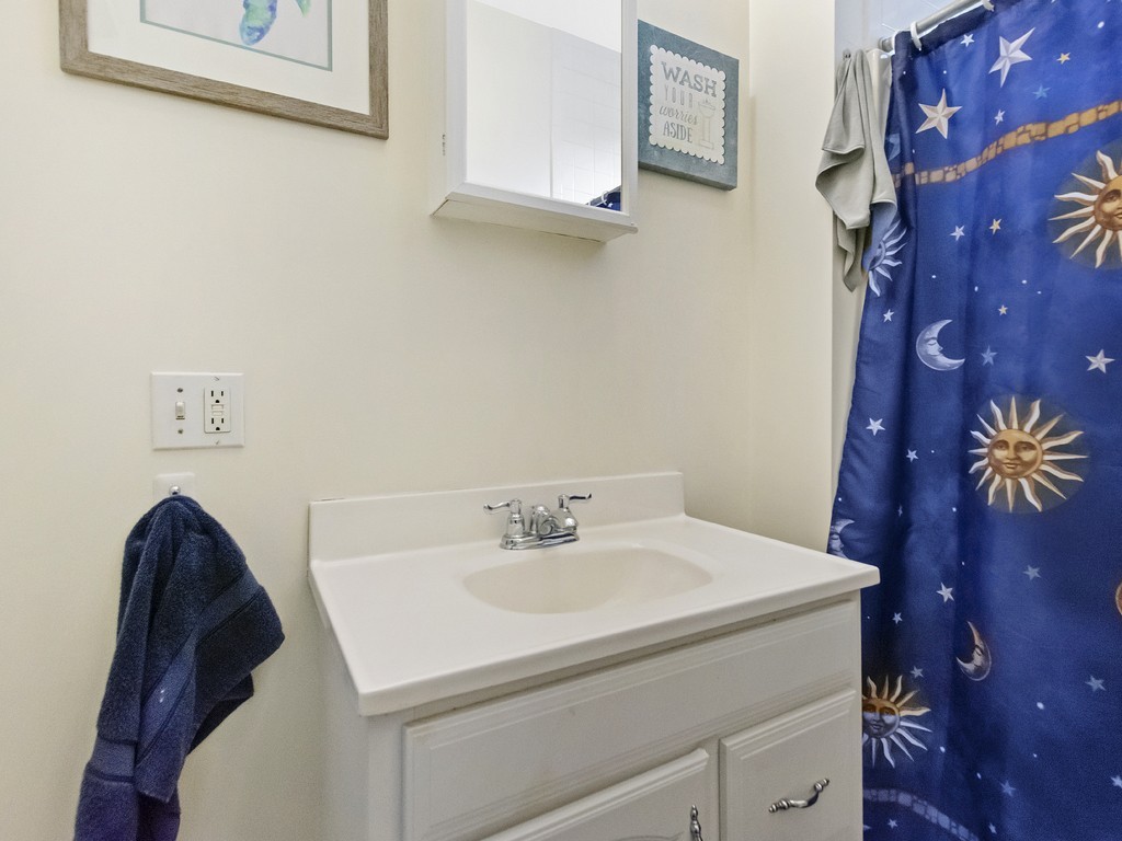 103 Bartlett Street Somerville, MA 02145 - Photo 22 of 35