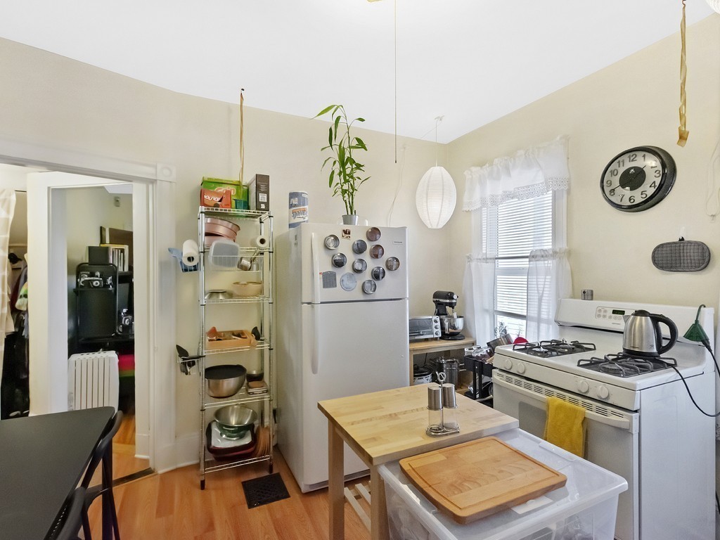 103 Bartlett Street Somerville, MA 02145 - Photo 26 of 35