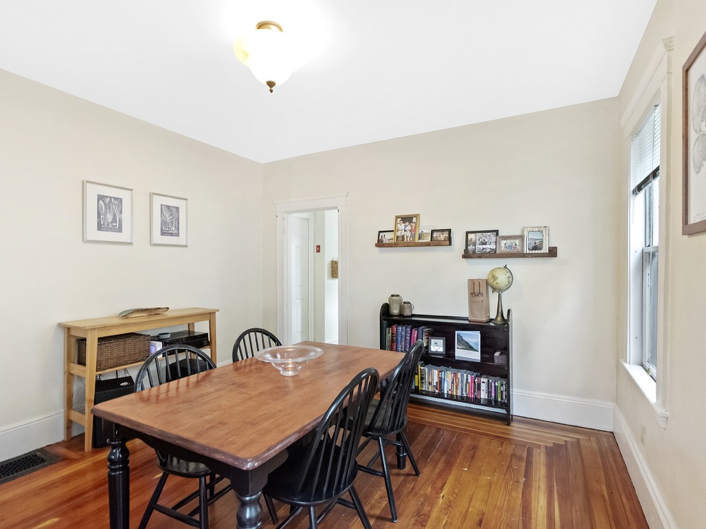 103 Bartlett Street Somerville, MA 02145 - Photo 6 of 35