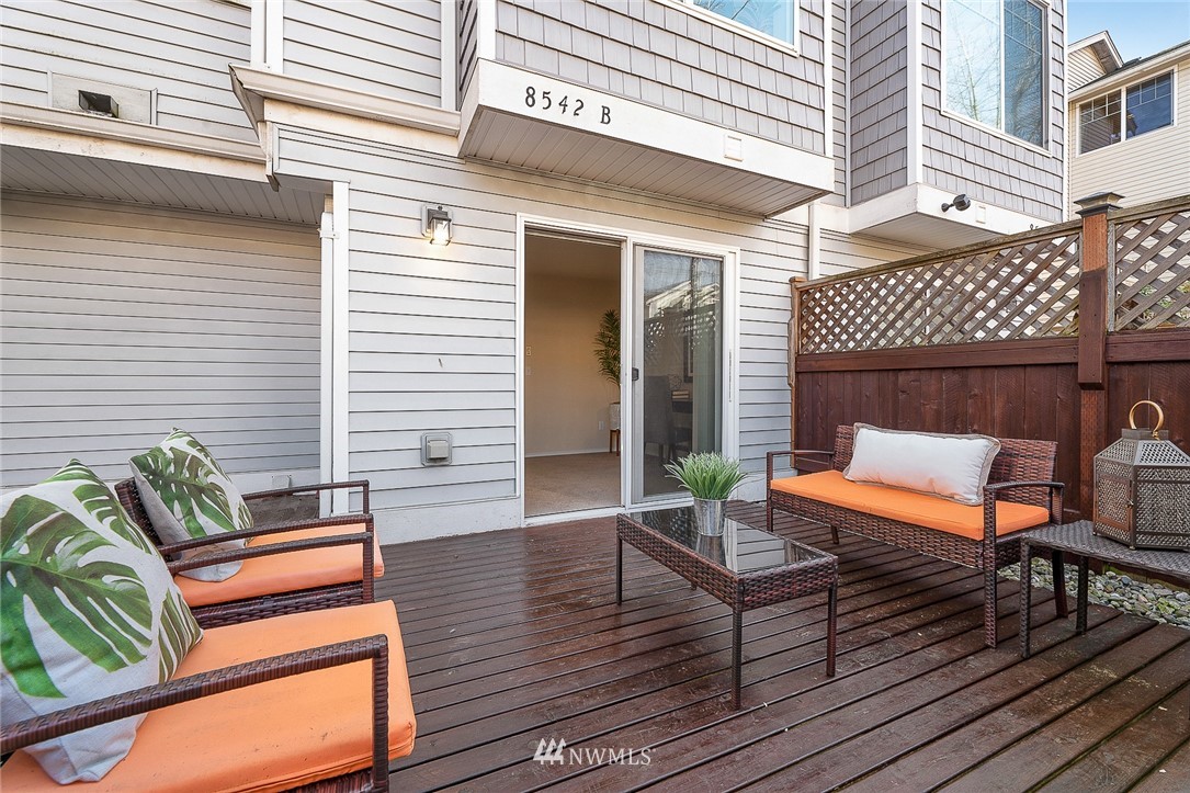 8542 B Midvale Avenue North Seattle, WA 98103 - Photo 27 of 31 a view of outdoor seating space with wooden floor