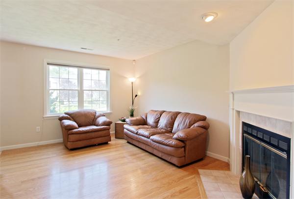 20 Pintail Road, Unit 20 Walpole, MA 02081 - Photo 8 of 25 Gallery Image 8
