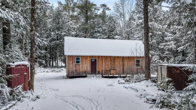 $125,000 | 124 Dead Stream Road, Lincoln, ME 04457