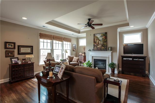 1309 Eliot Road Franklin, TN 37064 - Photo 5 of 15 SPACIOUS LIVING ROOM