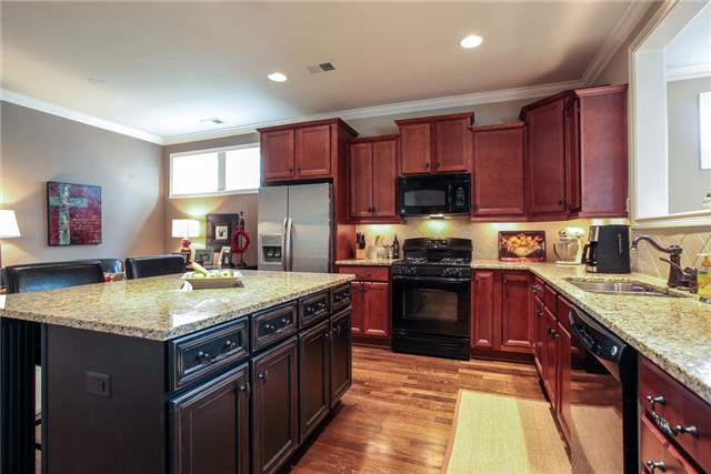 1309 Eliot Road Franklin, TN 37064 - Photo 8 of 15 LARGE ISLAND